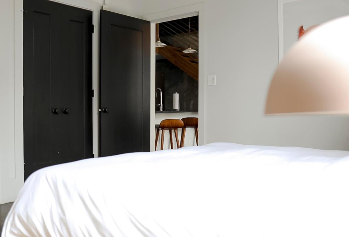 The Grant By Black Swan Savannah Room photo